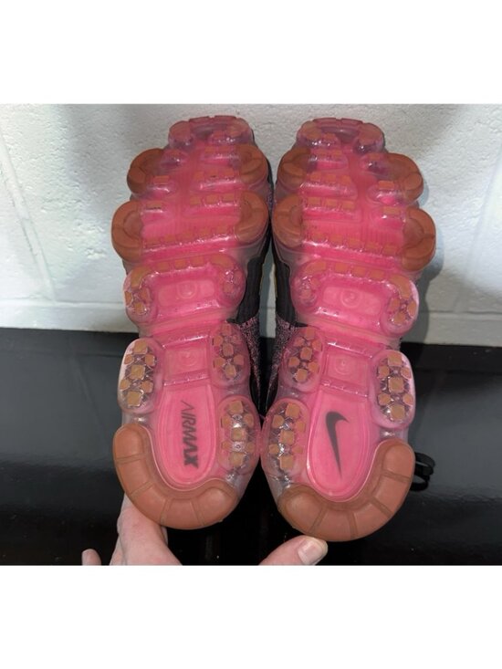 Nike Air VaporMax Flyknit 2 Pink Blast Mens Athletic Shoes Sneakers Size 10.5